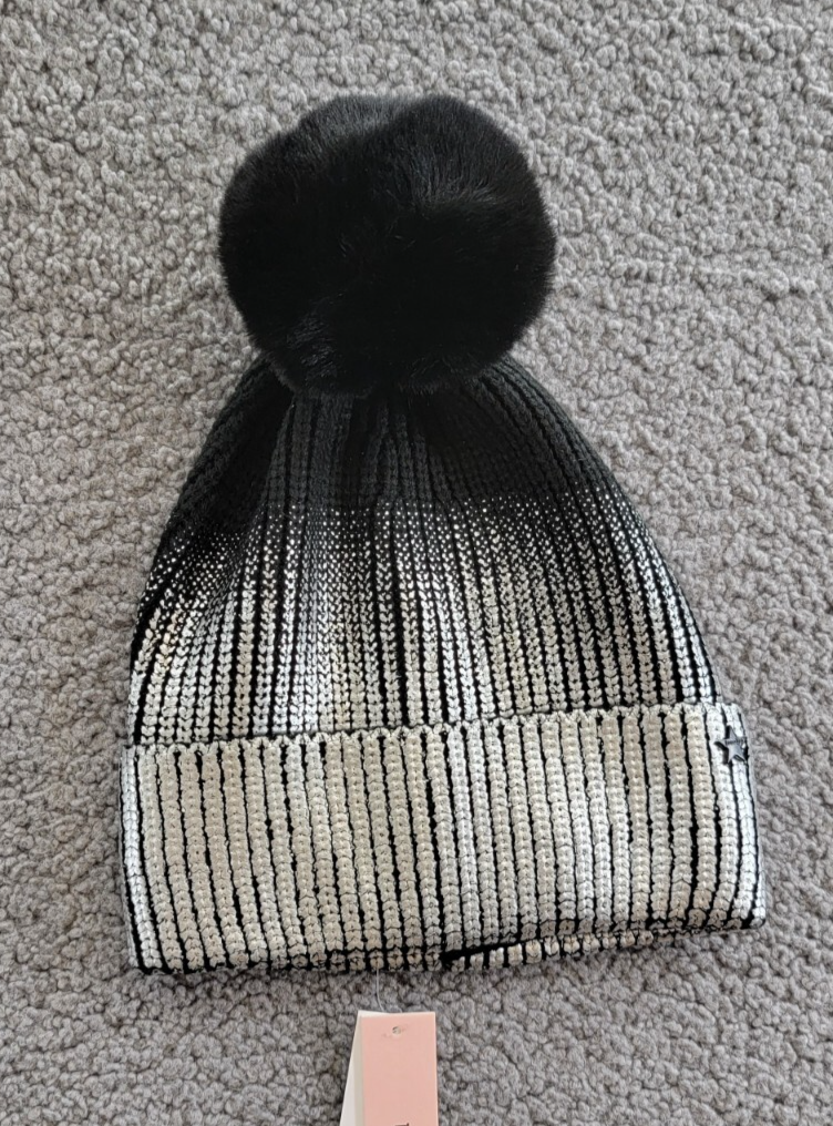AQUA Ombré Knit Beanie Women's One Size Silver/Black Folded Cuff Pom Pom At Top - Picture 2 of 14
