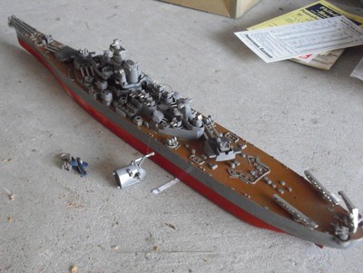 Vintage 1950s Plastic Kit Built US Battleship Ship Model 20 12quot Long LOOK