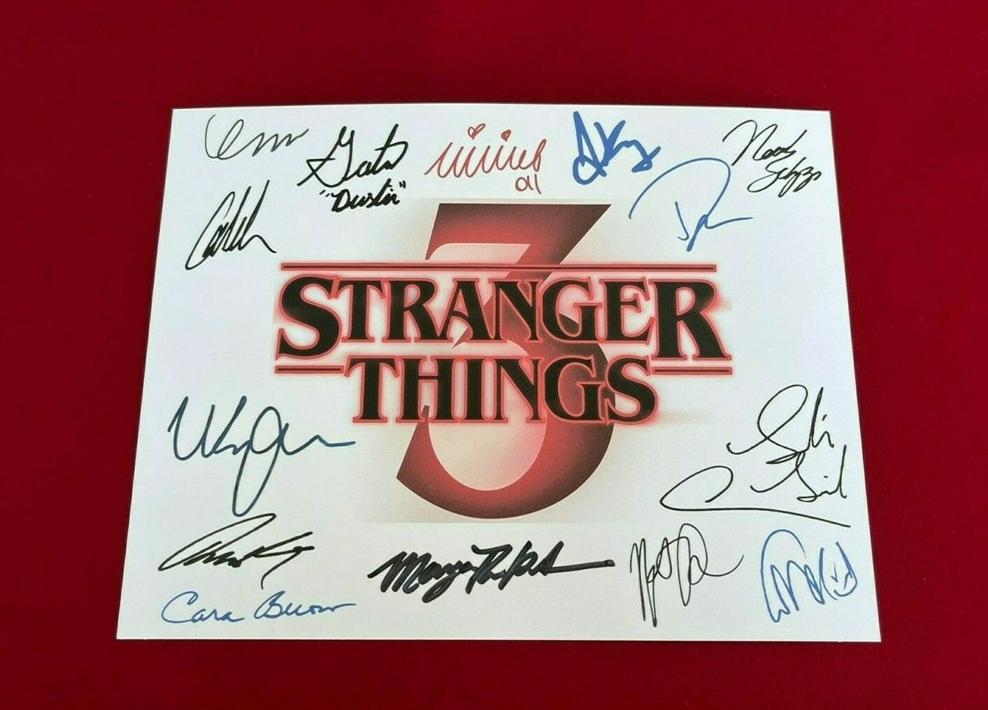 Stranger Things Season 3 Title Card Cast-Signed- 8.5x11