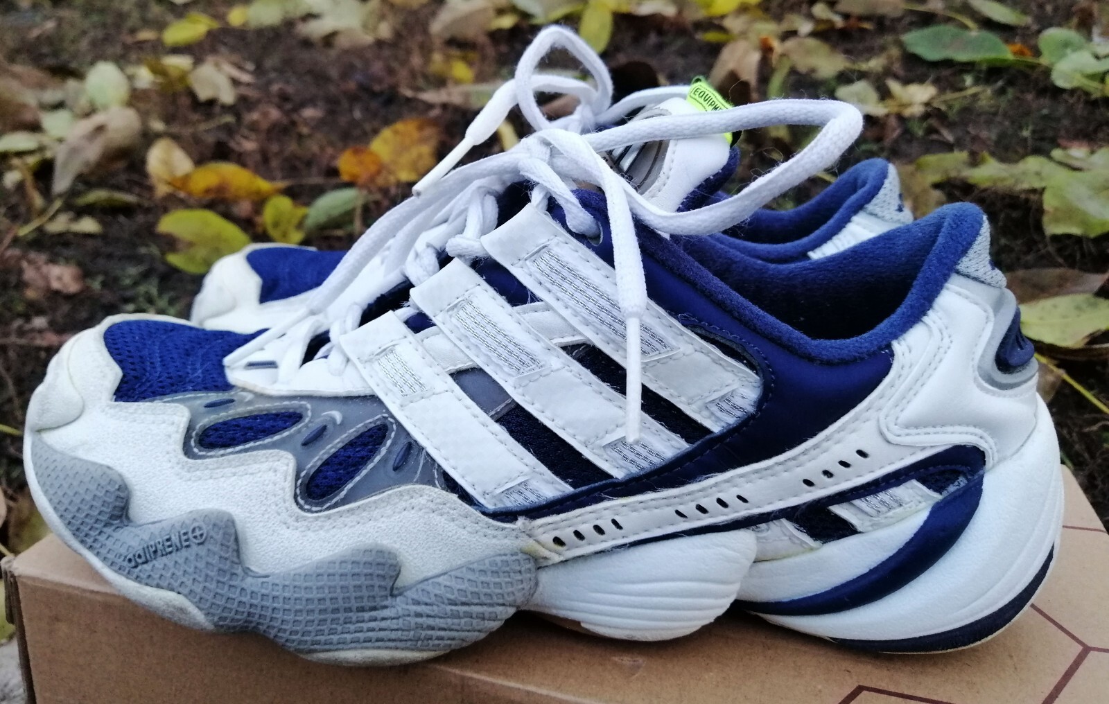 adidas torsion trainers blue