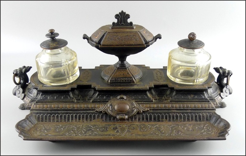 Ancien Encrier Double De Bureau En RÃ©Gule EstampillÃ©, TÃªTes De Dragon