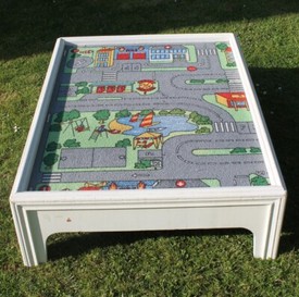 White wooden childrens' play table