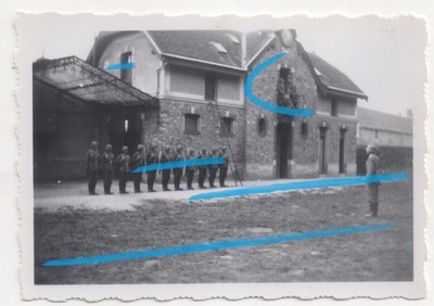 Orig Foto Wehrmacht soldaten Bahnhof BRETAGNE NORMANDIE Frankreich 1940