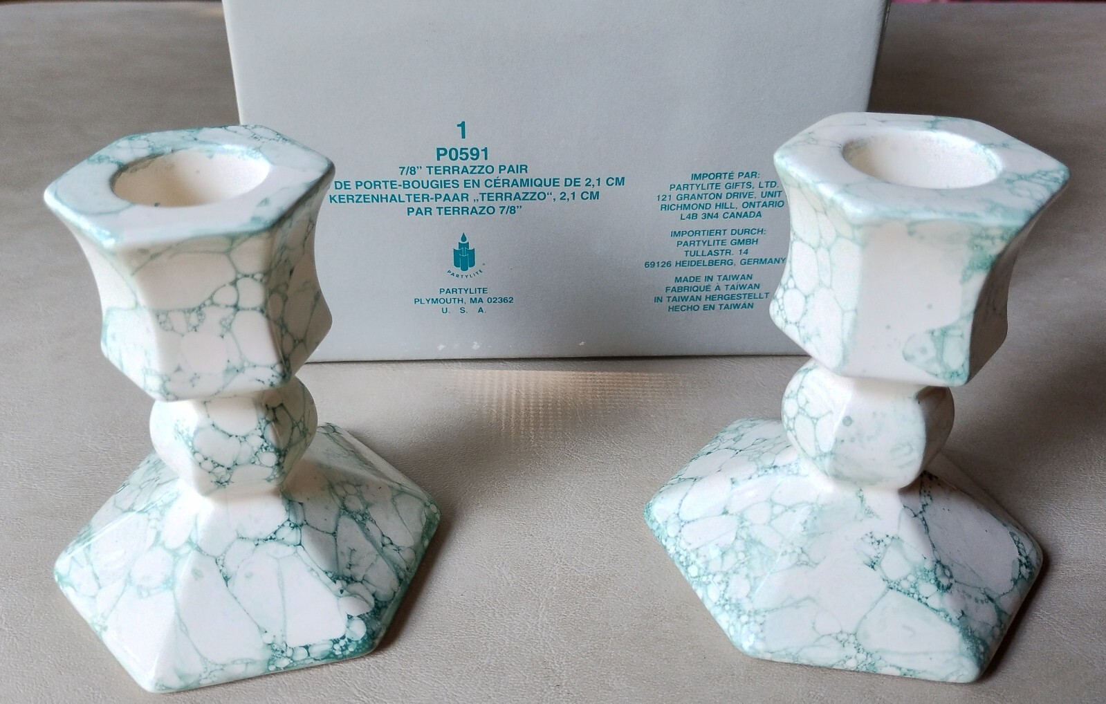S Ivory With Green Spatter Unused