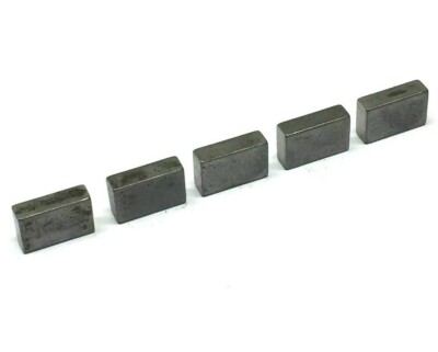 Hipshot Blank Stainless Saddle Insert Kit for KICKASS   Bass Bridge 5KS00U