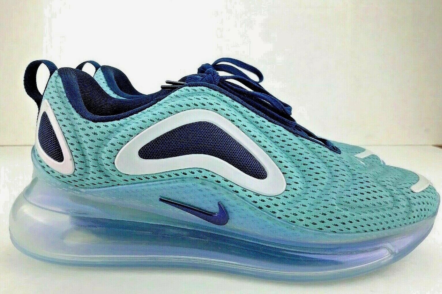 light blue air max 720