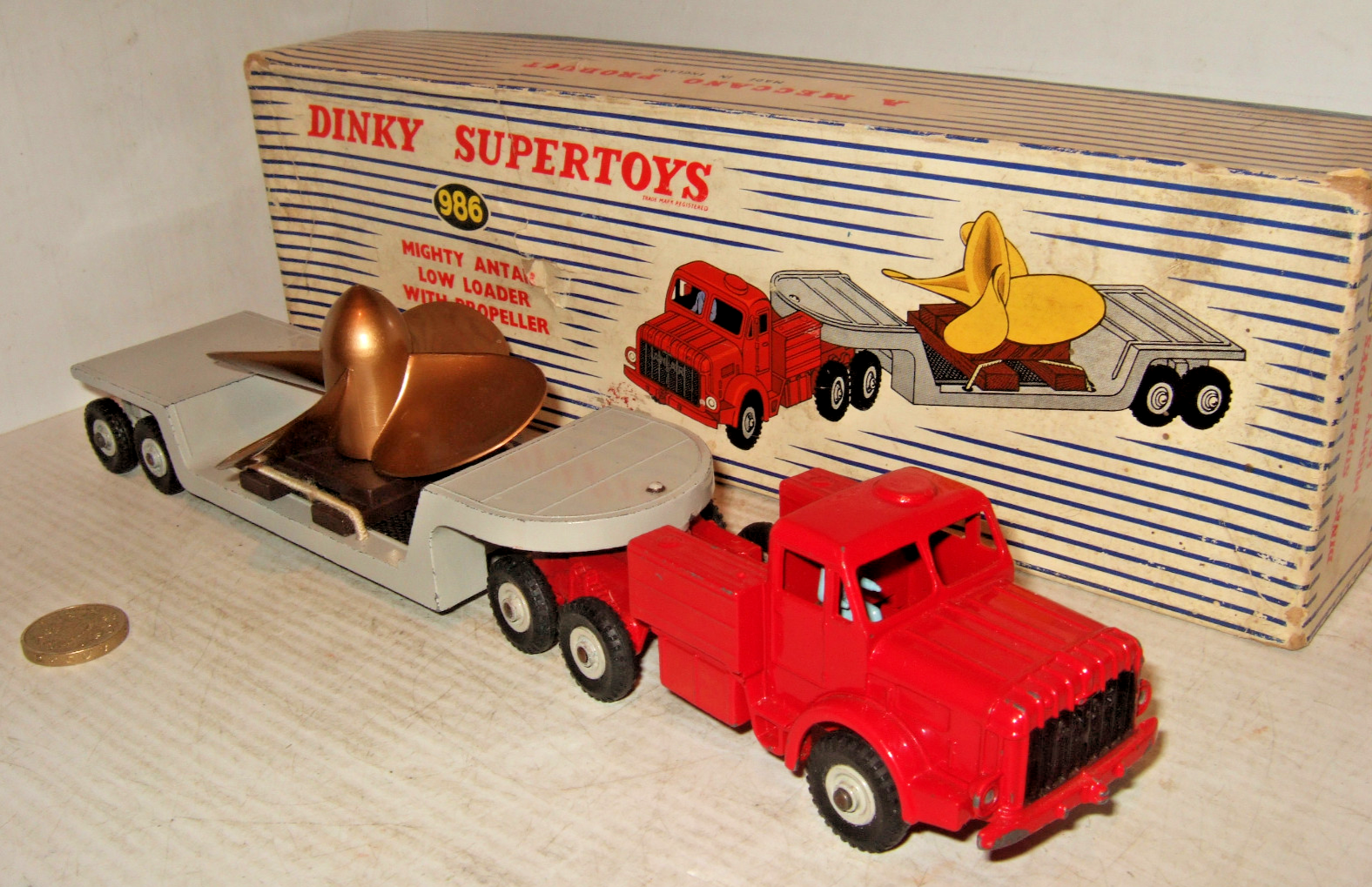 【akio_r_surf】DINKY No.986 MIGHTY ANTA Rare Dinky Supertoys 986 Mighty Antar Low Loader + Propeller