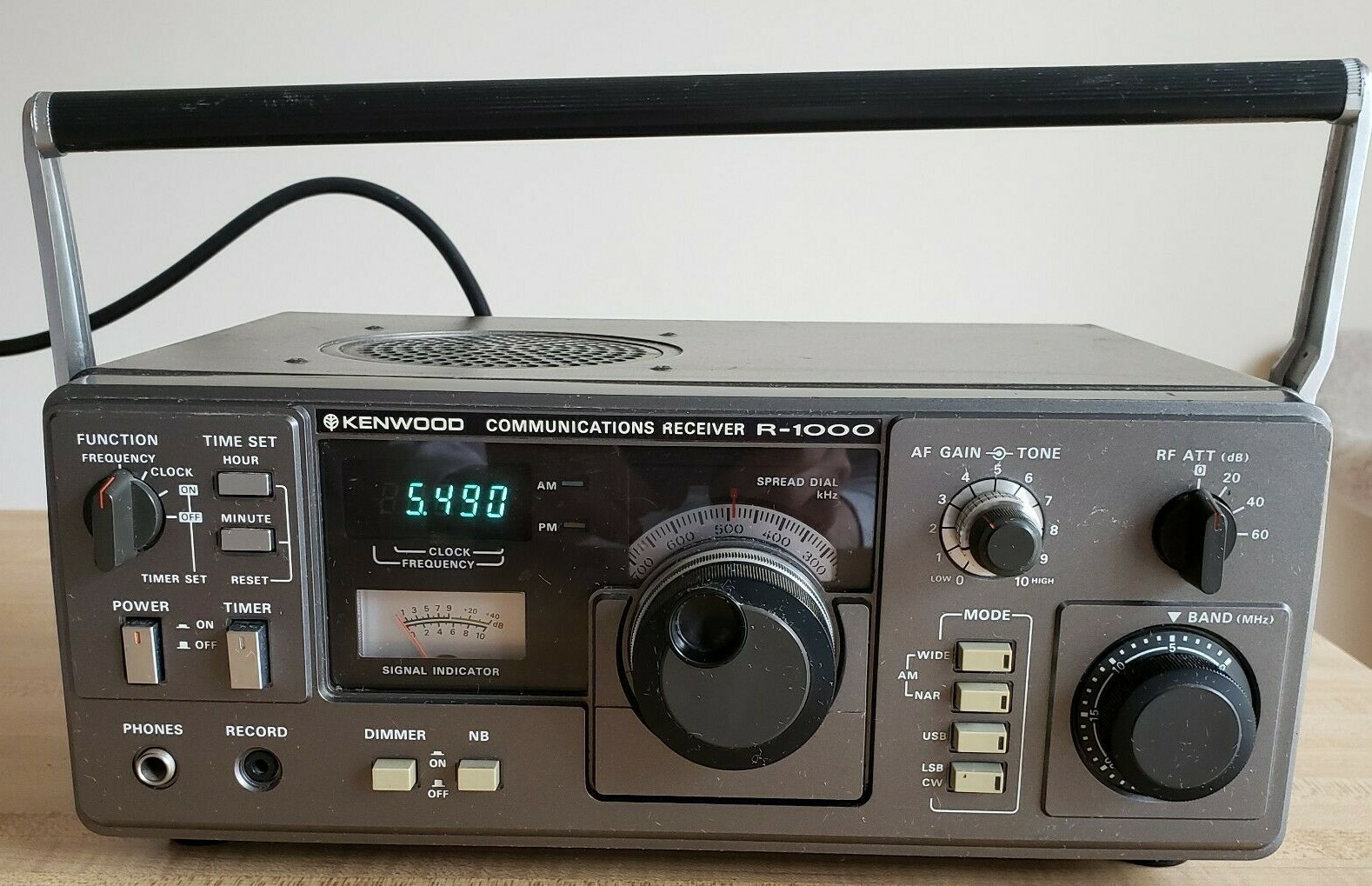 Kenwood communications receiver R1000 225.00 Grelly