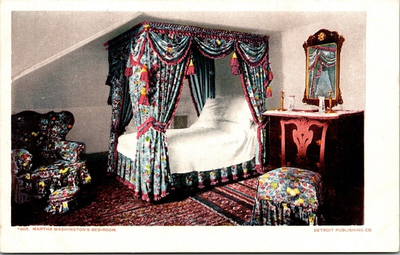 S Mirror Dresser Rug Postcard Vtg Unp