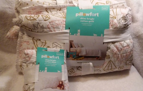Twin Sized Pillowfort Shine Bright Cotton Quilt & Pillow Sham Diamonds Gems lot