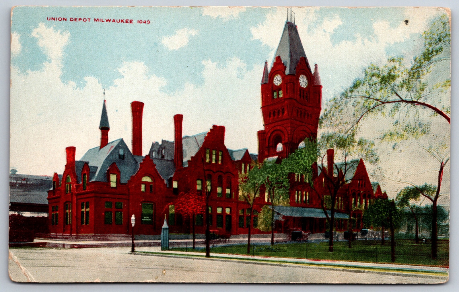 Milwaukee Wisconsin~Union Railroad Depot~Clock Tower~c1910 Postcard