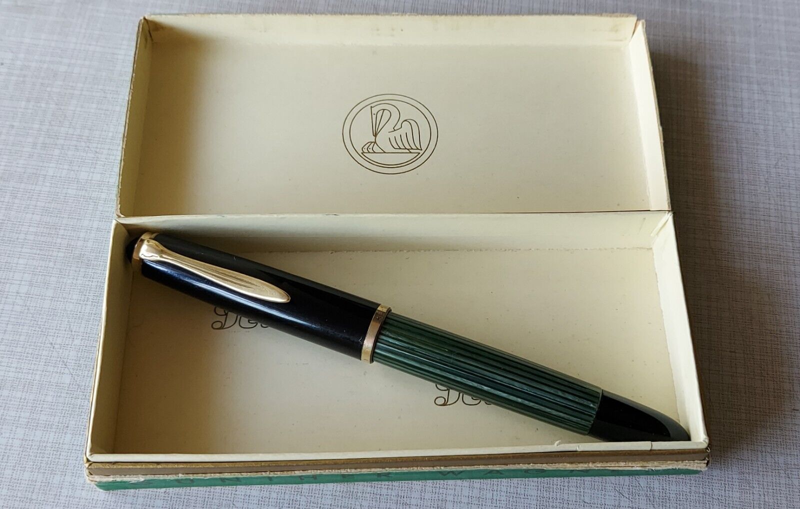 ✒ NICE Pelikan 400 Vintage German Fountain Pen 14C- 585 M ✒ NICE Pelikan 400 Vintage German Fountain Pen 14C- 585 M