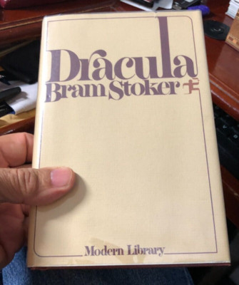 'Dracula' Bram Stoker Modern Library Edition 1977-1982