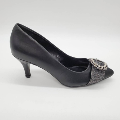 Midnight velvet heels 2025