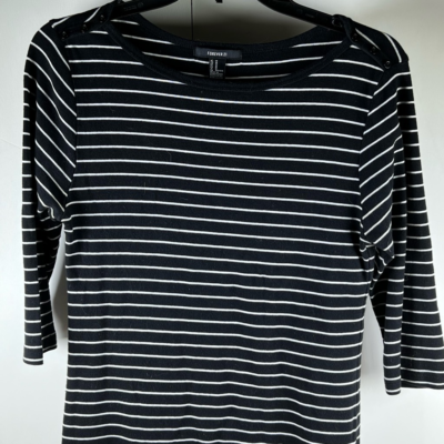 Black and white top striped shirt forever 21