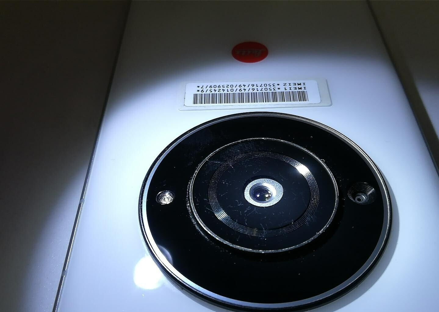 Leica LEITZ PHONE 2 Unlocked 5G 1 inch sensor Snapdragon 8 Leica LEITZ PHONE 2 Unlocked 5G 1 inch sensor Snapdragon 8