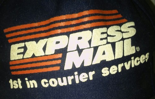 RARE VINTAGE EXPRESS MAIL 1ST IN COURIER SERVICES SNAPBACK HAT TRUCKER CAP