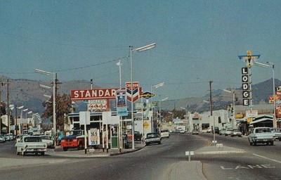US CA Yreka  GAS AND OIL COLLECTIBLE Standard Oil & CHEVRON Gas Stations!