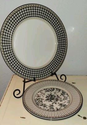 Royal Doulton Studio Provence Plaid Set of 4 Pcs.  Salad Plates/ Dinner Plates 