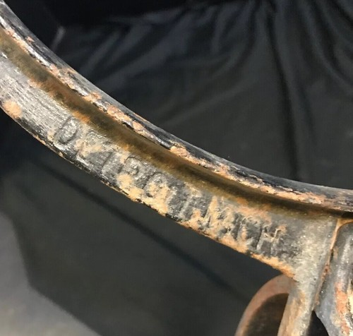 Antique Ideal Mfg. Cast Iron Stand Tripod Stove Pot Kettle Water Heater,  14