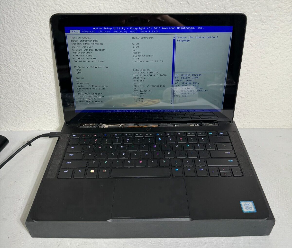 Razer Blade Stealth [i7-7500U, 8GB RAM, No SSD, No Batt, Hin