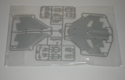TAMIYA F-4B PHANTOM II 61121  PARTS  SPRUE P-LOWER FUSELAGE+INNER WING+MORE 1/48