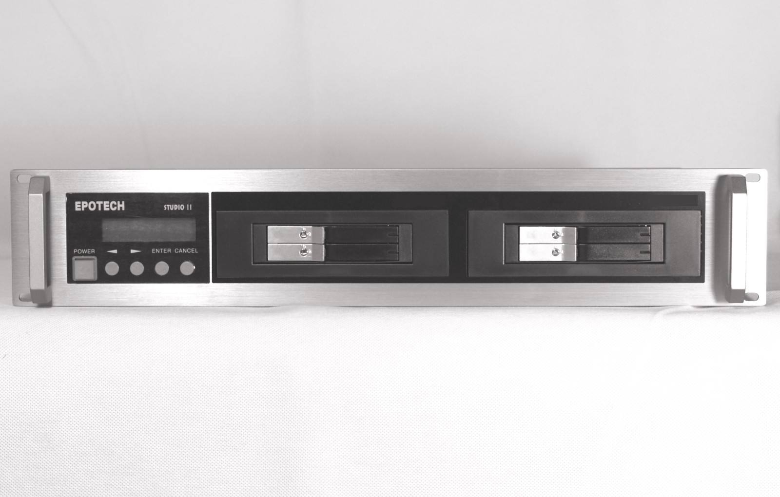 EPO Rackmount 1-3, 1 to 3 SATA SAS 2.5