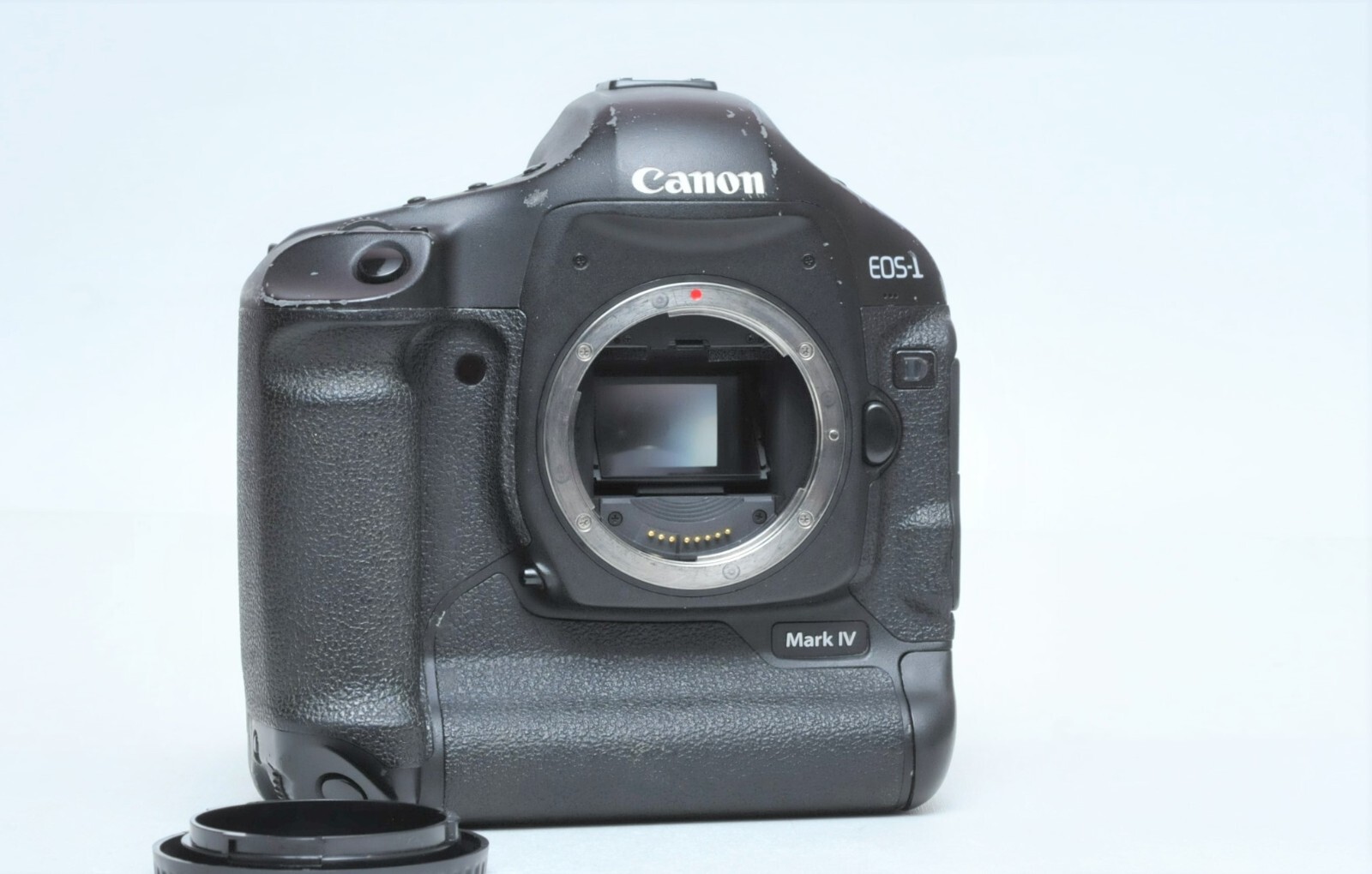 Canon EOS-1D Mark IV 本体と付属品 Amazon.com : Canon EOS 1D Mark IV 16.1 MP CMOS Digital SLR