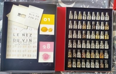 Le Nez du vin 54 aromas. English edition. White ,red wine Champagnes.  Lenoir