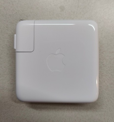 No Cable Included