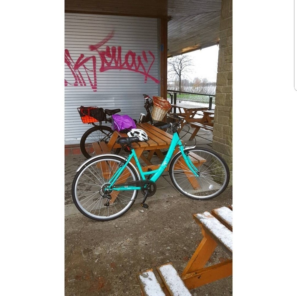 halfords apollo cafe