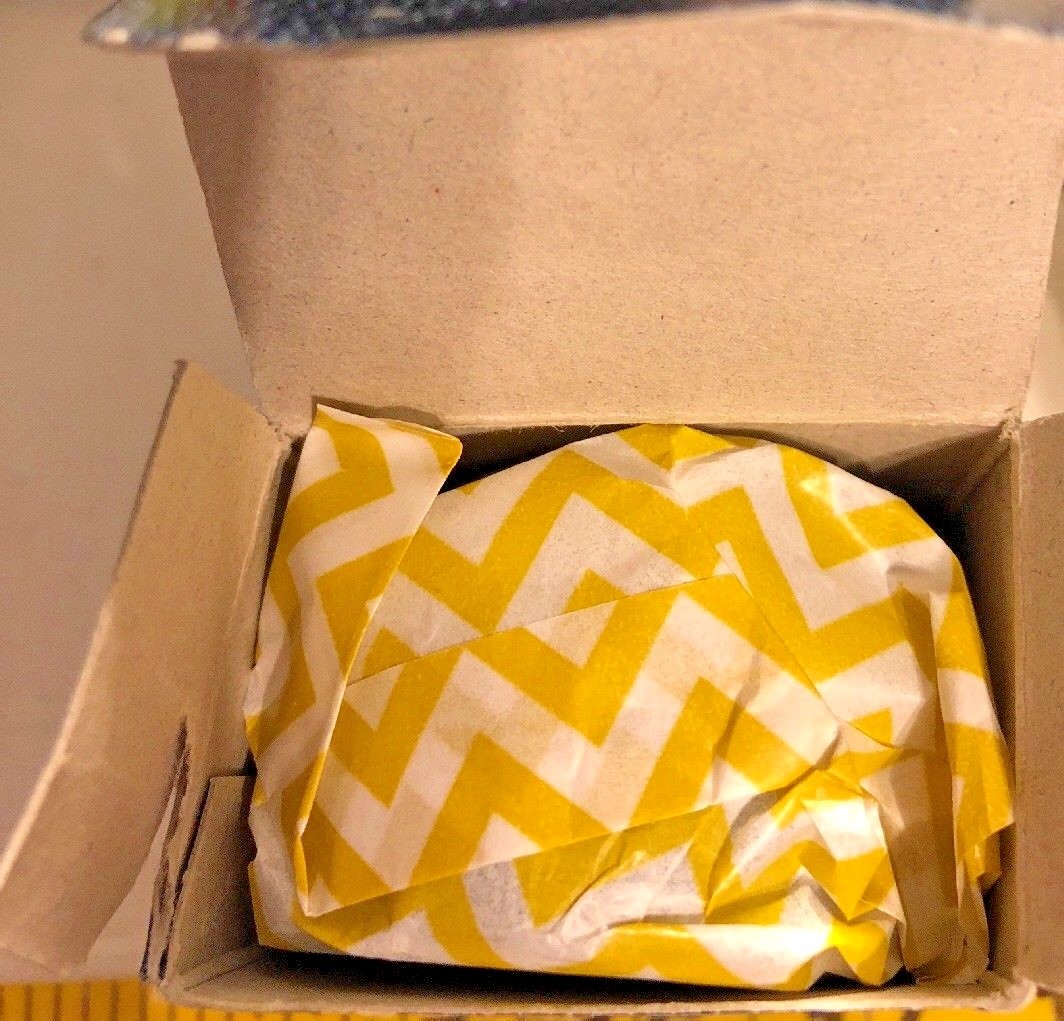 Levtov China Jewelry Ring Holder Oval Blue Gold Couple Marry Me Proposal New