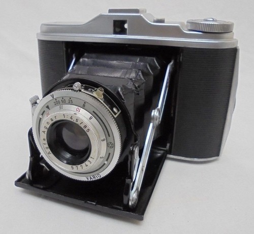Agfa Isolette 4.5 Camera | Apotar 85mm f4.5 lens | Germany | 1945