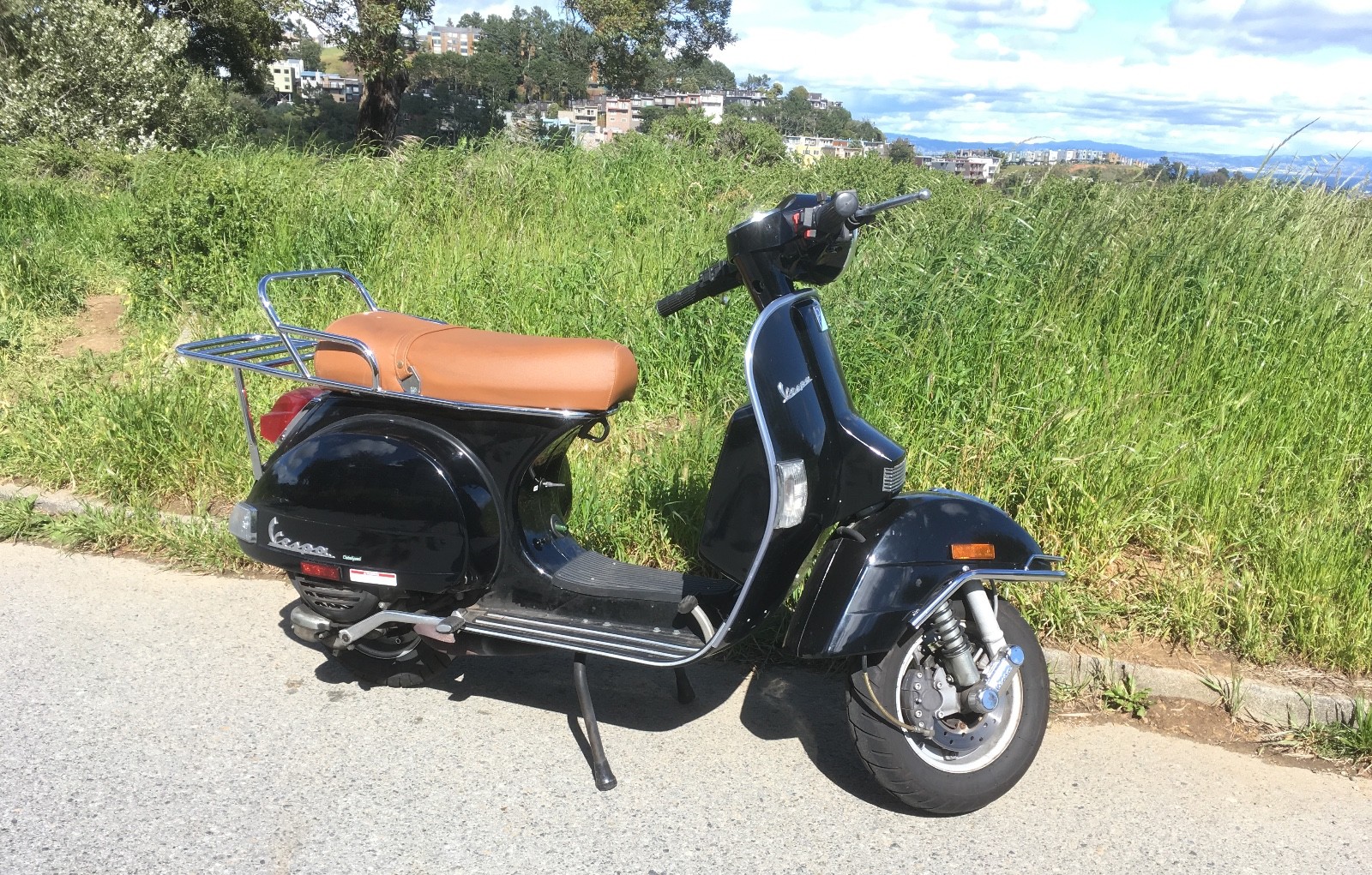 2005 Vespa PX150...looks new, low mileage
