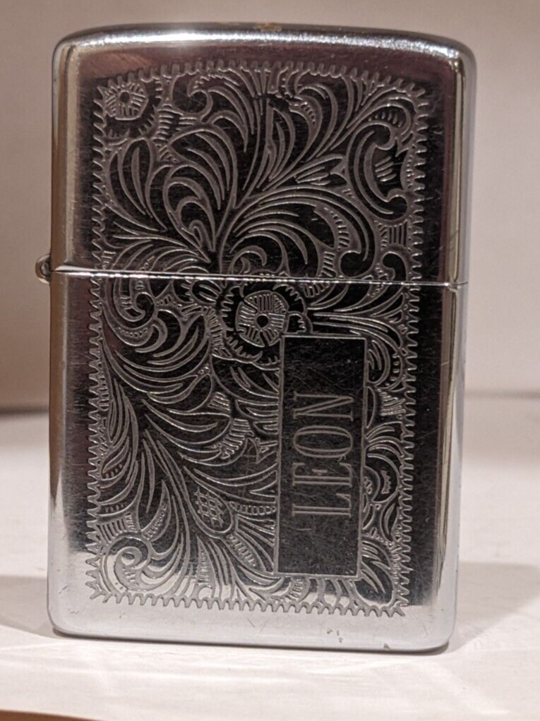 模型製作用品 Zippo LITGHTER HISTORICCAR COLLECTION Zippo Playboy Multi Color Bunny Street Chrome Pocket Lighter
