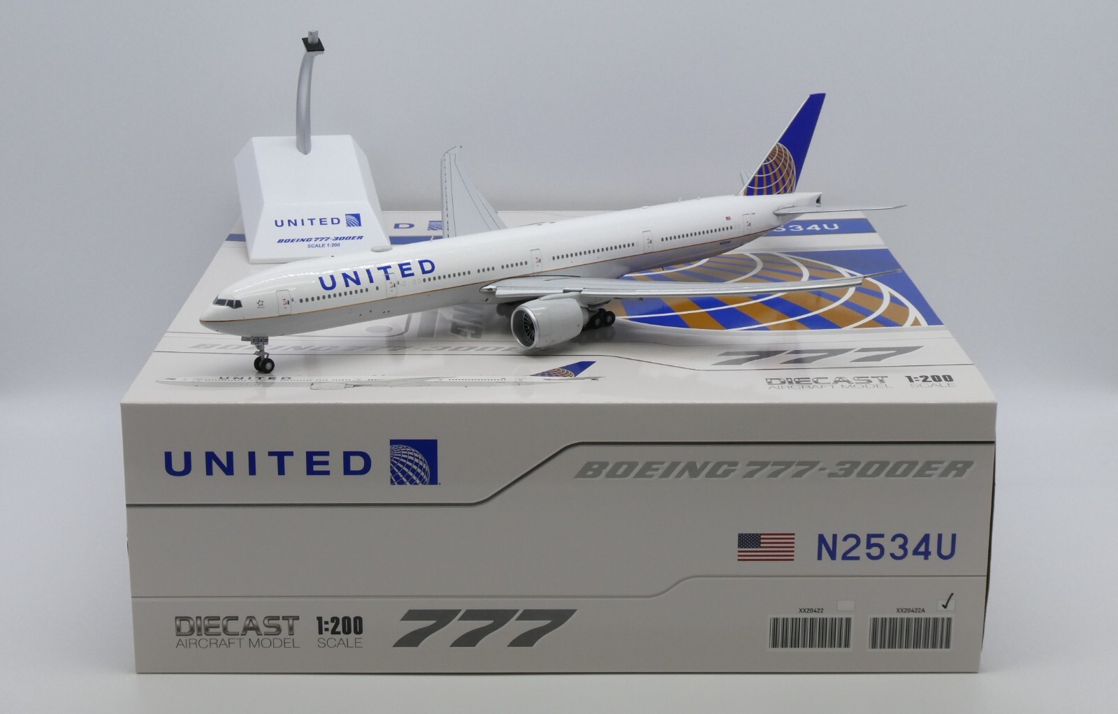 タイBOEING 777-300ER 1/200スケールモデル12236422 タイBOEING 777-300ER 1/200スケールモデル12236422 - メルカリ