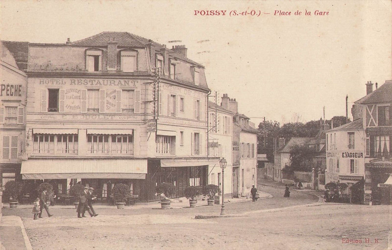 78 Poissy Place De La Gare