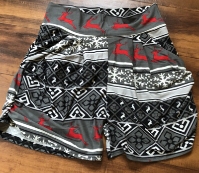 simple addiction HARLEM shorts NEW small butter soft Pockets
