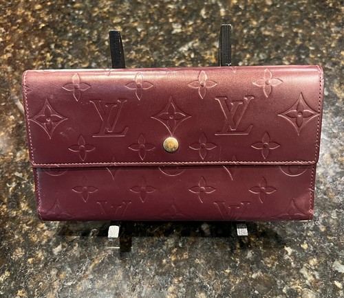 LOUIS VUITTON Authentic Monogram Vernis Long Trifold Wallet