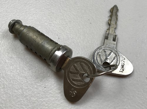 アクセサリー VW Beetle OfficialServiceManual1970-1979 1971-1979 VW Beetle Vintage Genuine Teardrop Keys & Lock