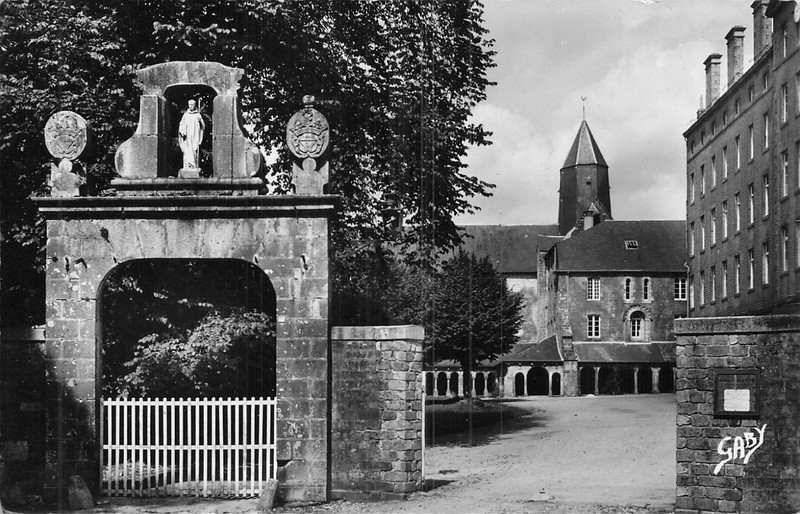 50 Mortain Ancienne Abbaye Blanche Seminaire - 29534