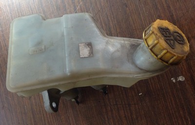 FORD FIESTA MK6 (02-08) BRAKE MASTER CYLINDER WITH RESERVOIR 4 Pipe Type