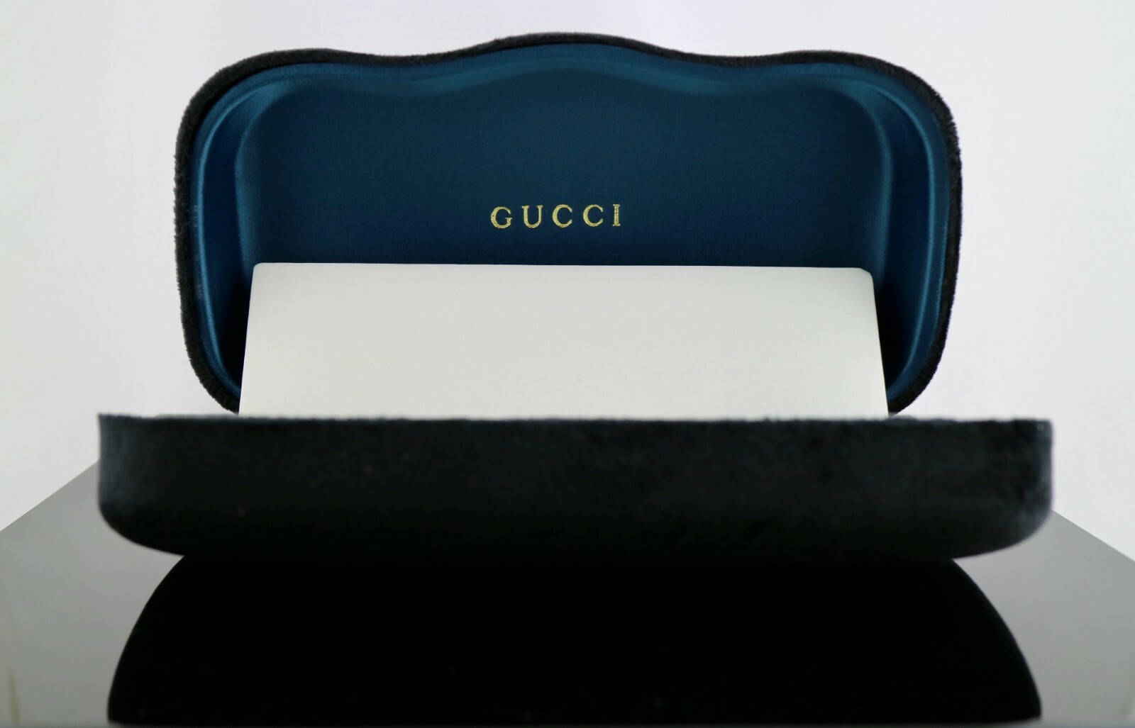 Pre-owned Gucci Gg1370s Black / Grey Lens Pilot Oversized Sunglasses 100% Uv In Gray