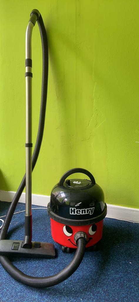 stirling bagless vacuum cleaner