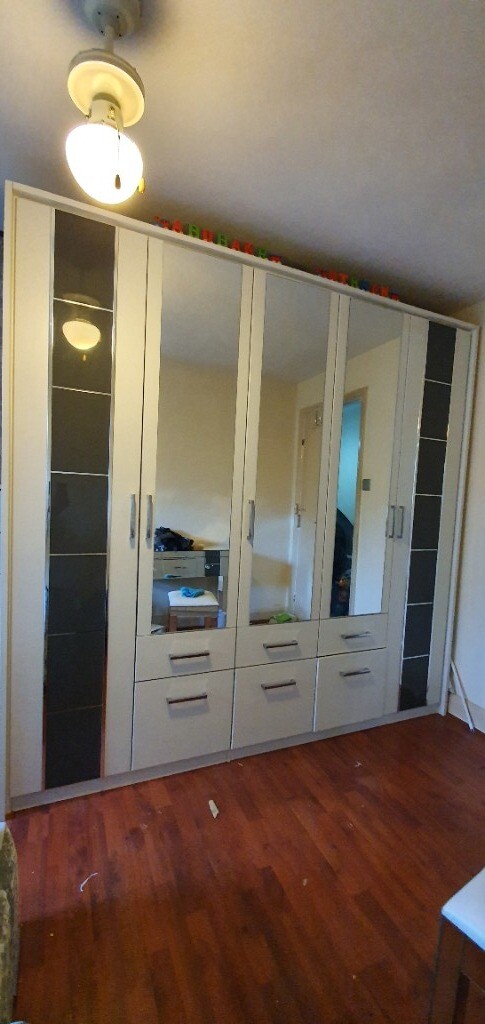5 Door White Wardrobe With Grey Panels Excellent Condition In Isle