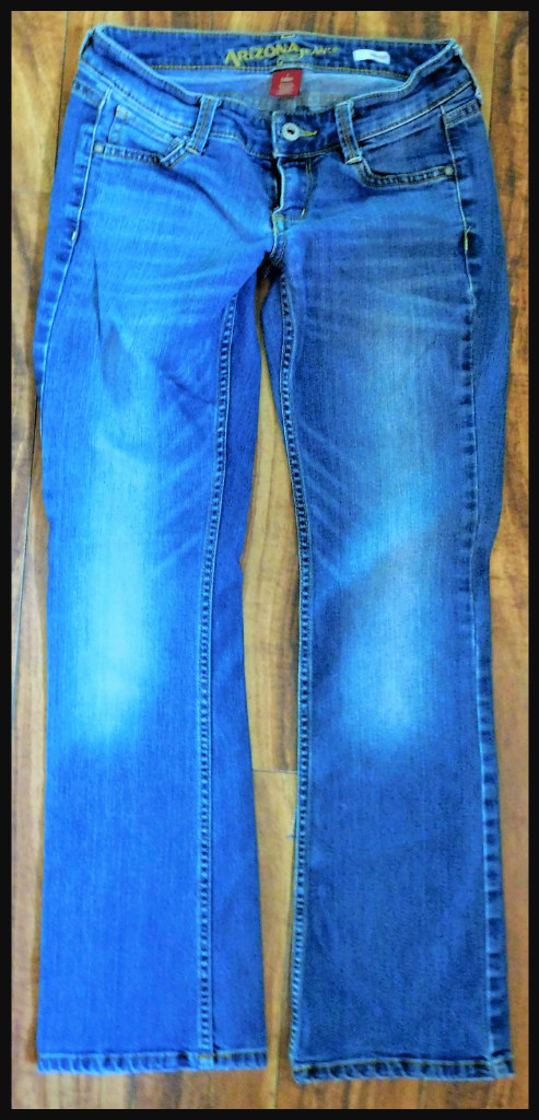 Junior's Clothing Mixed Lot 28 Pc. Size Small & 0/1  Clothing