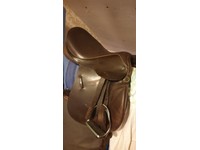 Barnsby 17 inch saddle
