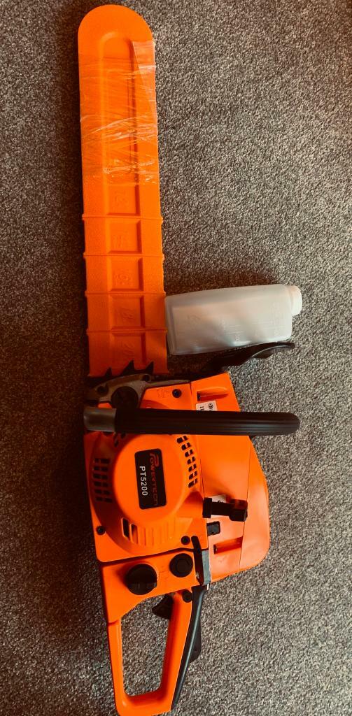 Powertech pt5200 chainsaw in Leicester, Leicestershire Gumtree