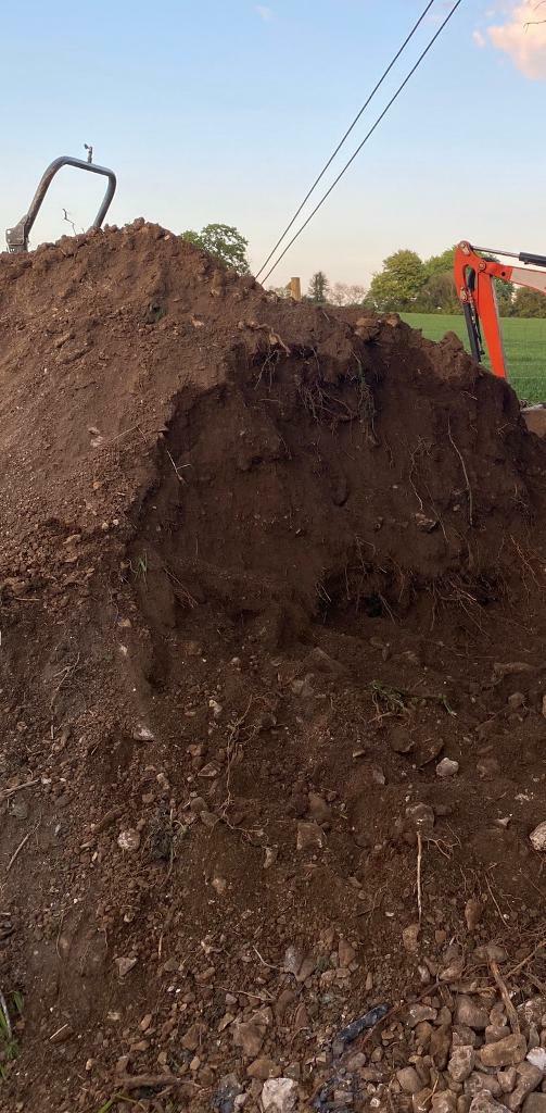 Free top soil!!!!!! Good quality in Clanfield, Hampshire 