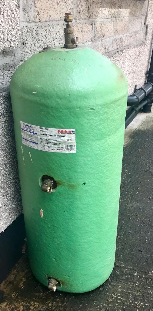 Twin Coil Albion Hot Water Cylinder, full working order, great
